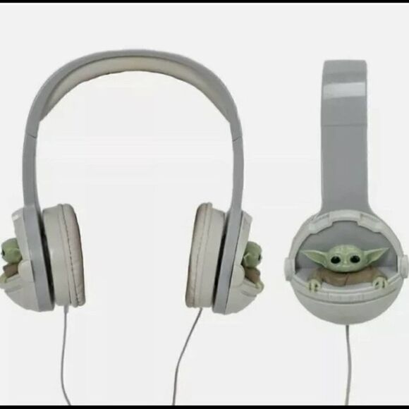 Star Wars Yoda The Child  Headphones 2021 Grey NEW - Picture 3 of 5